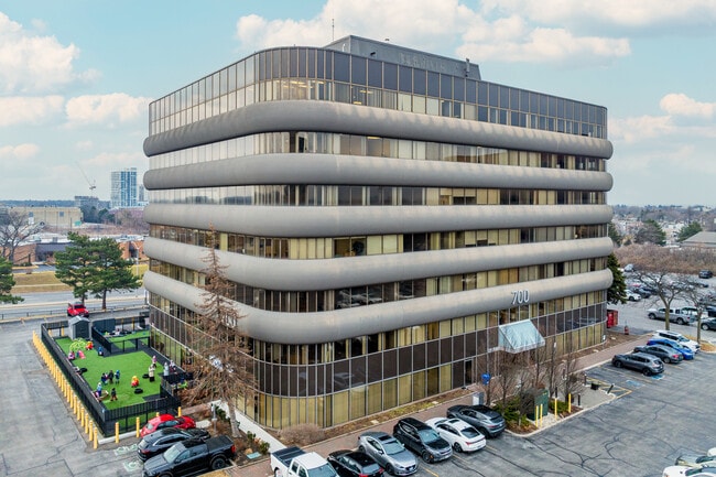 More details for 700 Dorval Dr, Oakville, ON - Office to Rent