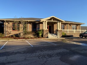 214 Draperton Dr, Ridgeland, MS for sale Building Photo- Image 1 of 1