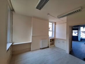 13a King St, Oldham to rent Interior Photo- Image 2 of 3