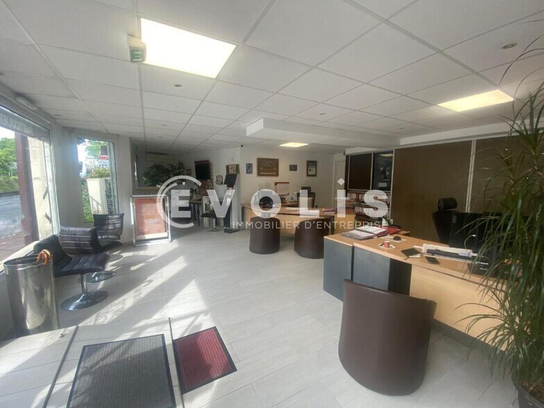 Retail in Villiers-sur-Marne for sale - Interior Photo - Image 1 of 8