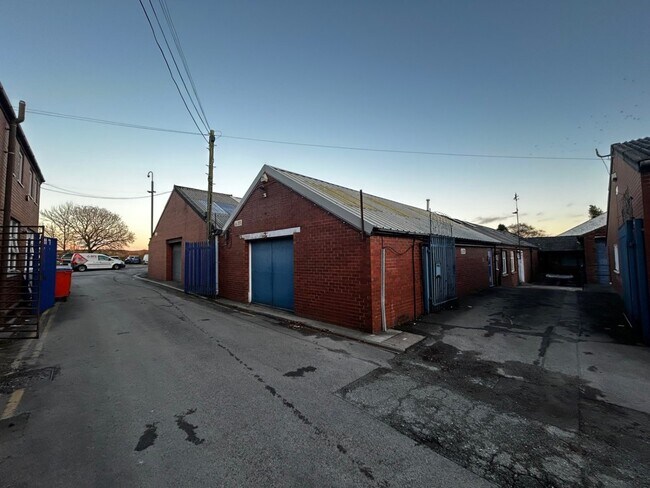 More details for 1-4 Pleckgate Rd, Blackburn - Industrial to Rent