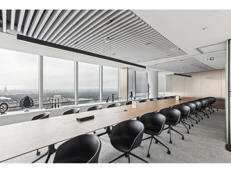 20 Place De La Défense, Puteaux to rent - Interior Photo - Image 1 of 28