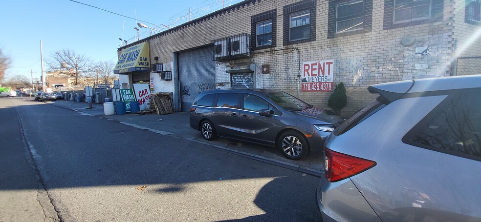 5904 Ditmas Ave, Brooklyn, NY for rent - Primary Photo - Image 1 of 3