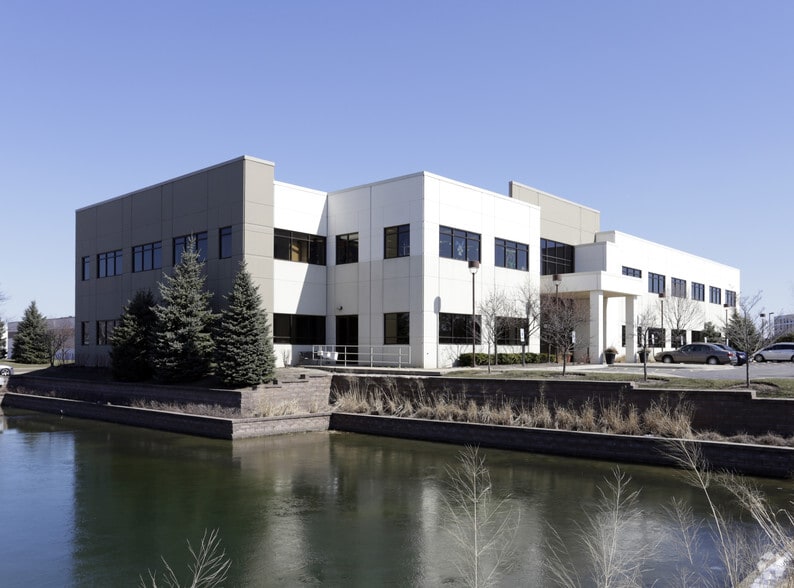 329 Remington Blvd, Bolingbrook, IL to rent - Building Photo - Image 1 of 26