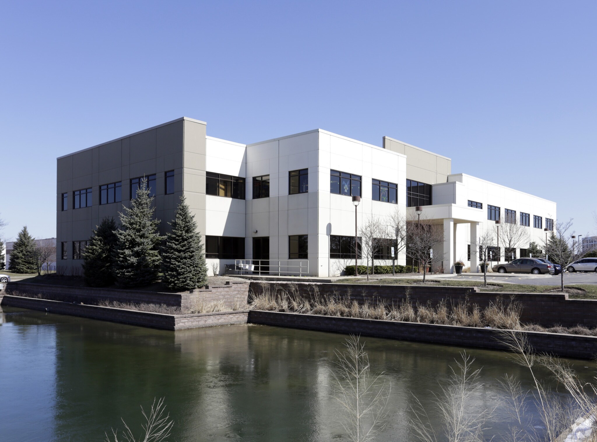 329 Remington Blvd, Bolingbrook, IL to rent Building Photo- Image 1 of 27