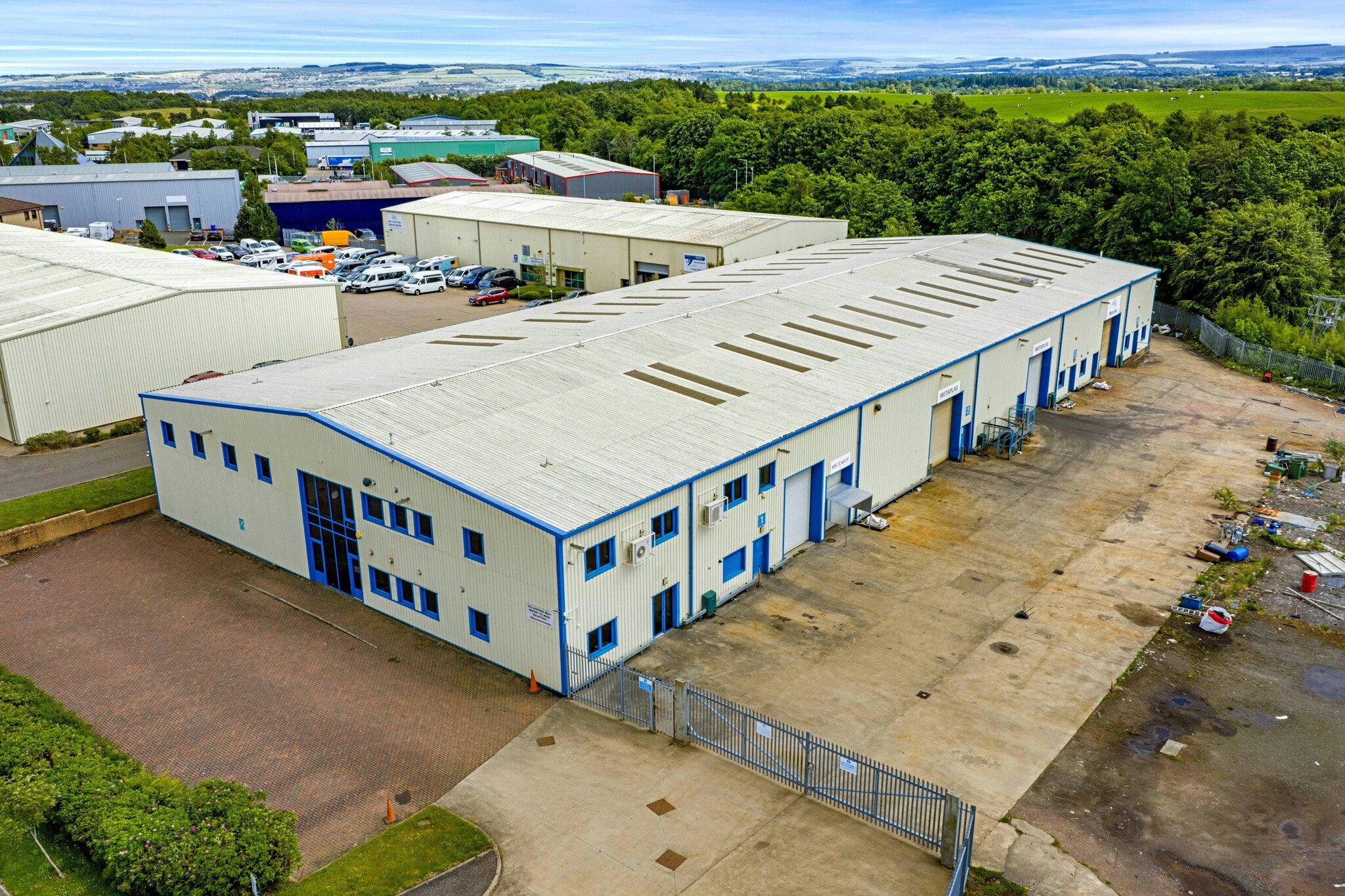1-4 Dryden Park Bilston Glen Industrial Estate Loanhead, Loanhead for sale Primary Photo- Image 1 of 1