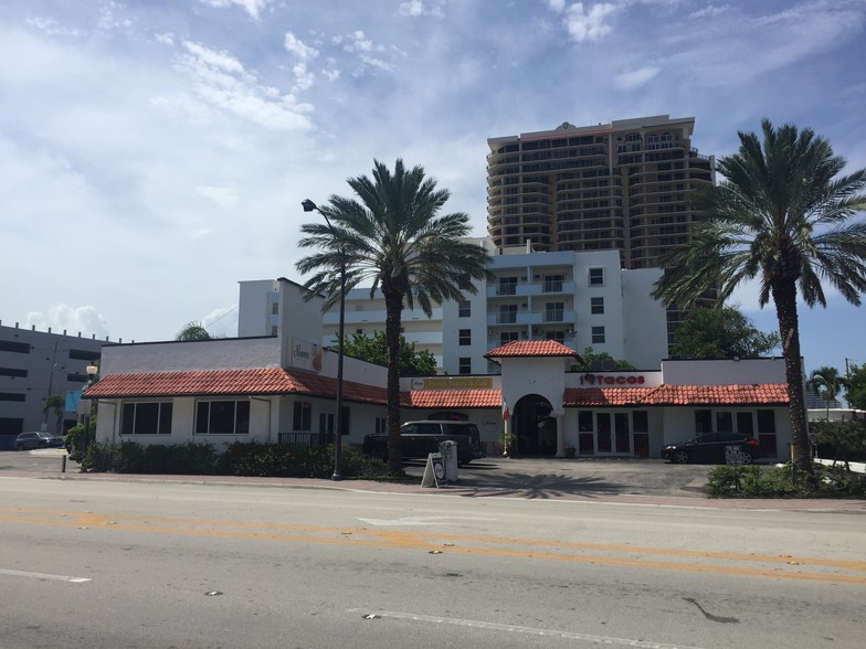 2915 E Las Olas Blvd, Fort Lauderdale, FL for rent - Building Photo - Image 1 of 6