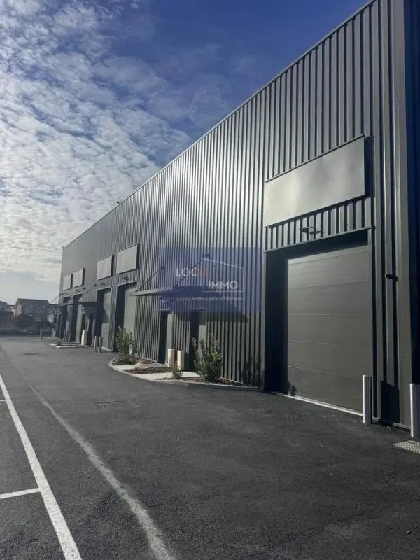 Vente Local d'activités 94 m² - Photo 1