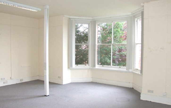 19 High St, Tewkesbury to rent - Interior Photo - Image 2 of 8