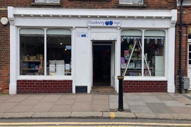 13 Denmark St, Wokingham for sale Primary Photo- Image 1 of 1
