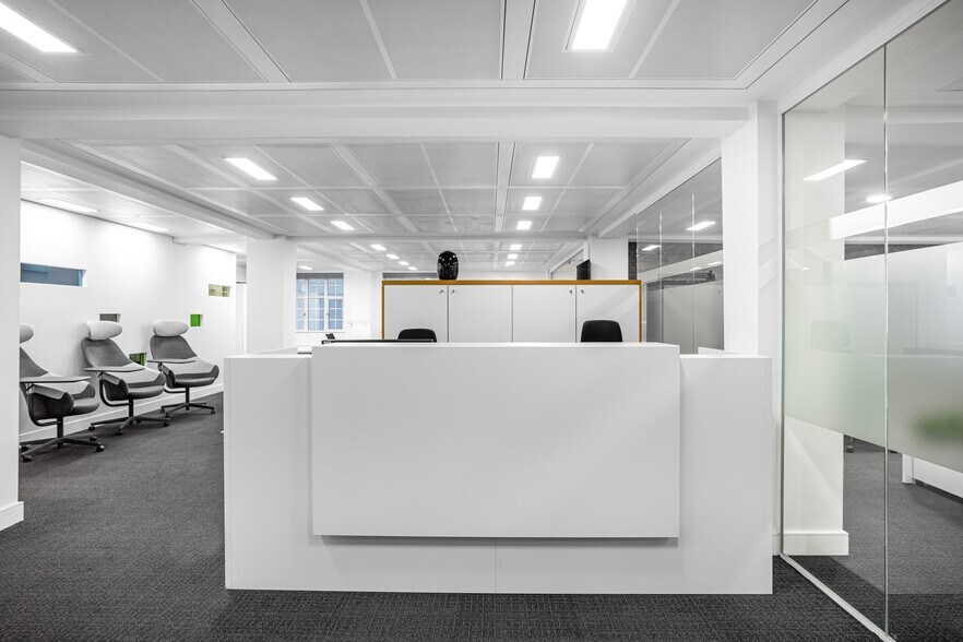 4-12 Regent St, London to rent - Interior Photo - Image 2 of 10