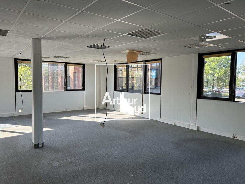 1202 Voie De L'occitanie, Labège to rent - Building Photo - Image 3 of 8