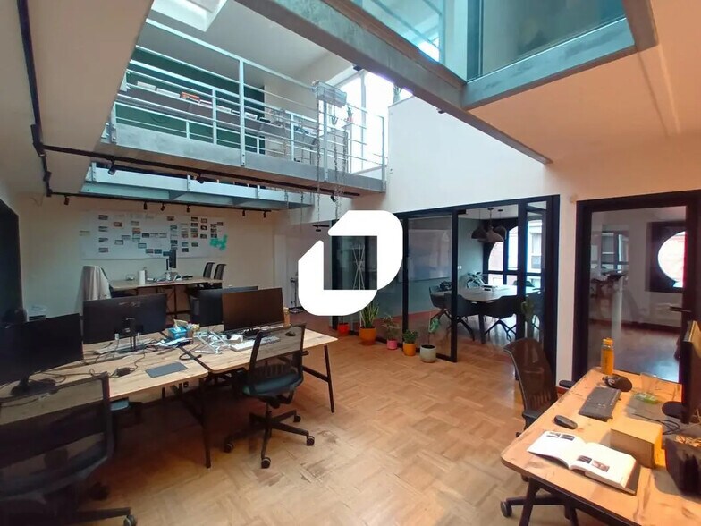 Office in Lille to rent - Building Photo - Image 2 of 7