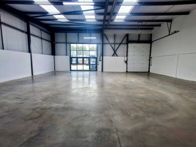 6 Barons Ct, Grangemouth to rent - Building Photo - Image 3 of 3