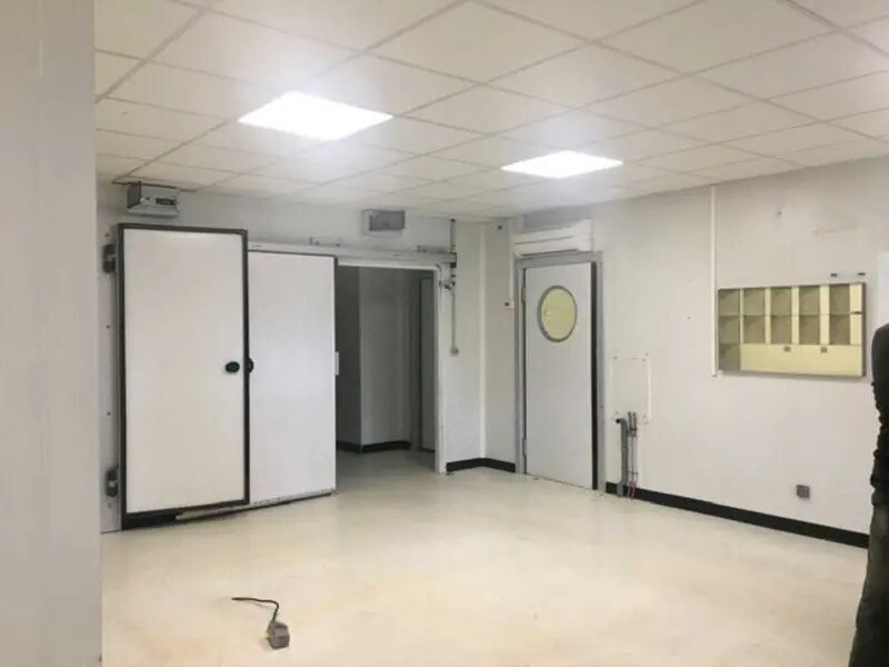 Light Industrial in Toulouse to rent Interior Photo- Image 1 of 6