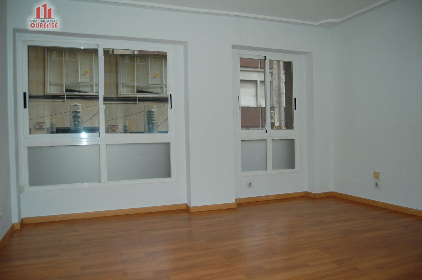 Office in Ourense, Orense to rent Primary Photo- Image 1 of 6