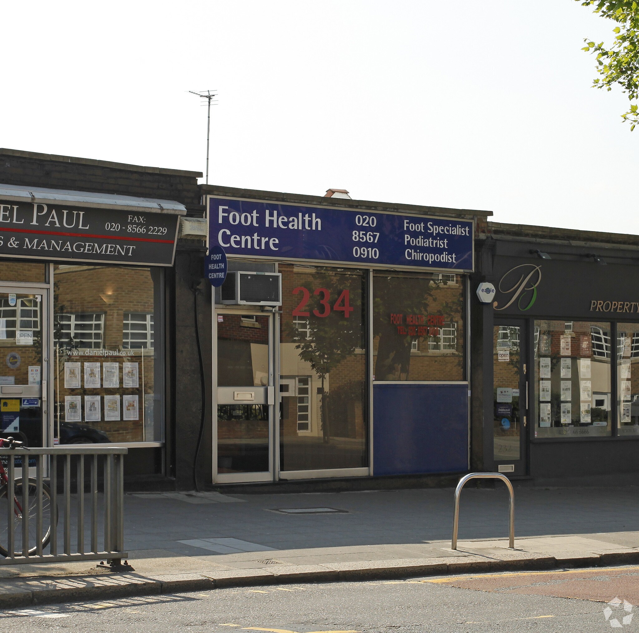 234 Northfield Ave, London for sale Primary Photo- Image 1 of 1