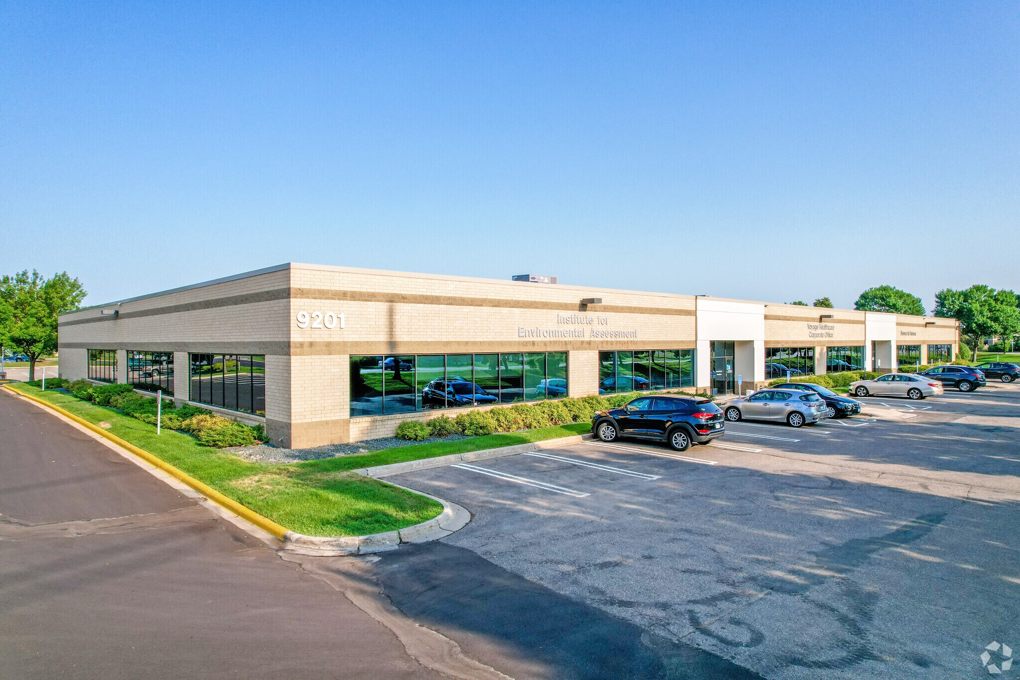 9201 W Broadway Ave N, Brooklyn Park, MN to rent Building Photo- Image 1 of 7