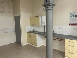 Albion Rd, Bradford to rent Interior Photo- Image 2 of 2