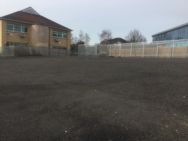 More details for Beaconsfield Clos, Hatfield - Land to Rent