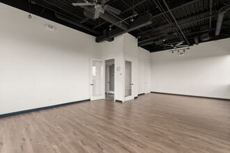 6514 Highway 90A, Sugar Land, TX for rent Building Photo- Image 1 of 12