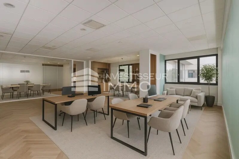 Office in Antony to rent Interior Photo- Image 1 of 4