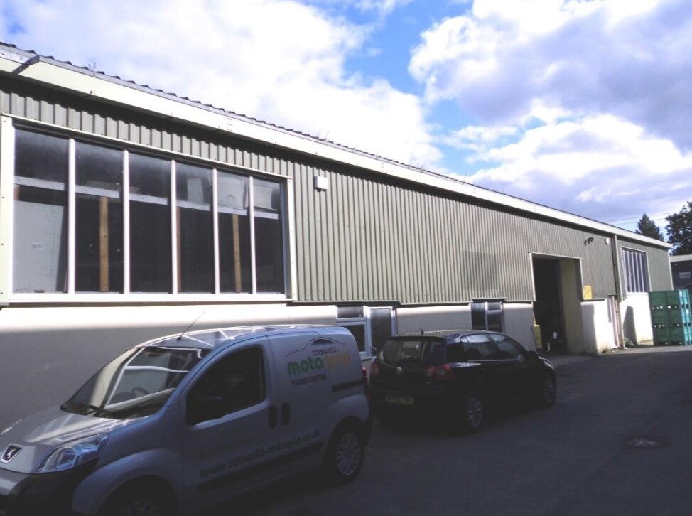 Wilkinson Rd, Cirencester for sale Primary Photo- Image 1 of 1