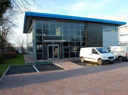 Bonehill Rd, Tamworth to rent Building Photo- Image 1 of 4