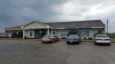 700 W Cherry St, Sunbury, OH for rent Primary Photo- Image 1 of 2