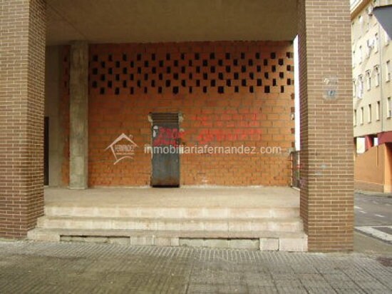 Retail in Cáceres for sale Building Photo- Image 1 of 6