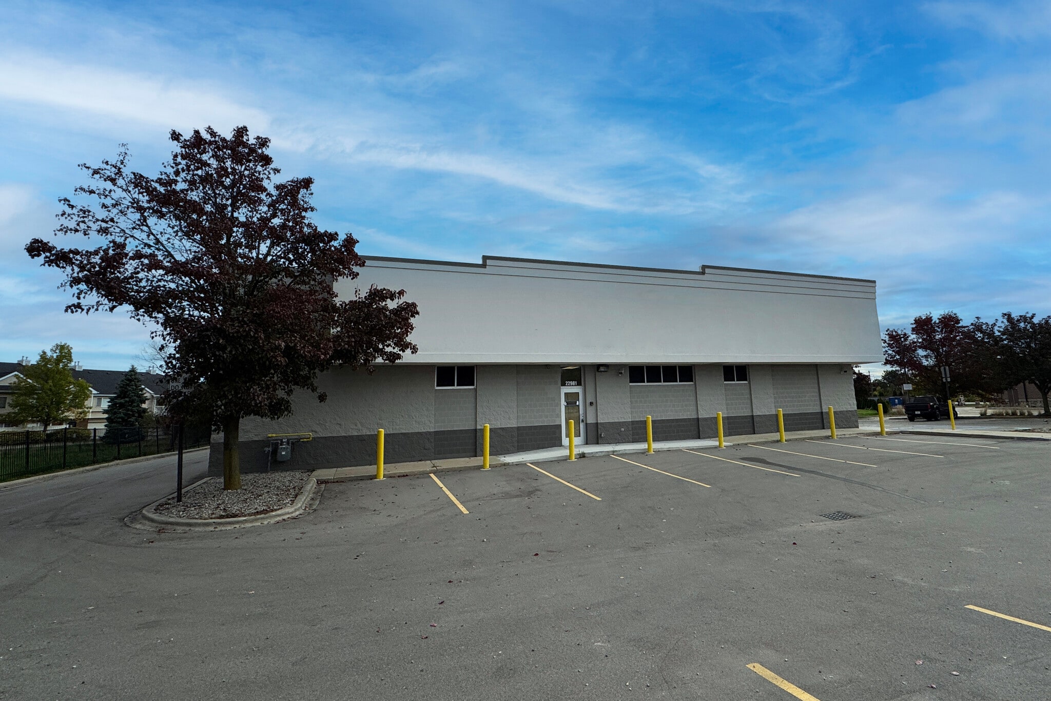 6 Medical/Retail Conversion Opps & Land portfolio of 7 properties for sale on LoopNet.co.uk Building Photo- Image 1 of 15