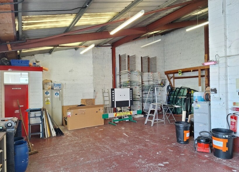4A British Row, Trowbridge to rent - Building Photo - Image 2 of 3