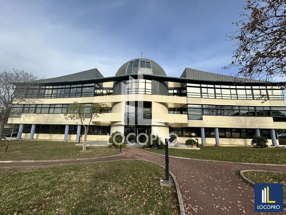 Office in SOPHIA ANTIPOLIS to rent Building Photo- Image 1 of 13