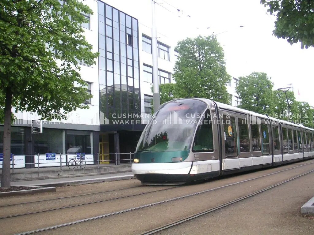 Office in Strasbourg to rent Building Photo- Image 1 of 10