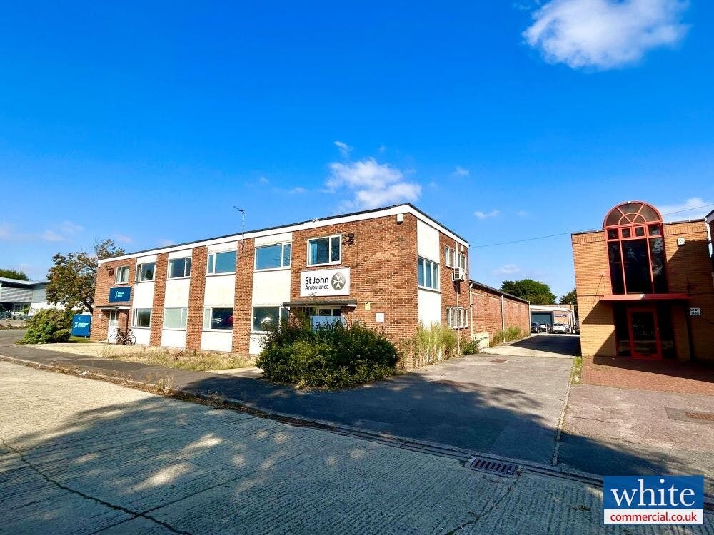 Telford Rd, Bicester to rent Building Photo- Image 1 of 15
