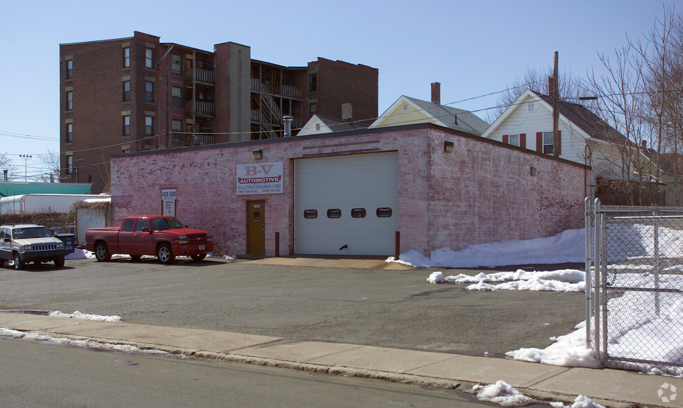 101 N Bridge St, Holyoke, MA for sale - Primary Photo - Image 1 of 1