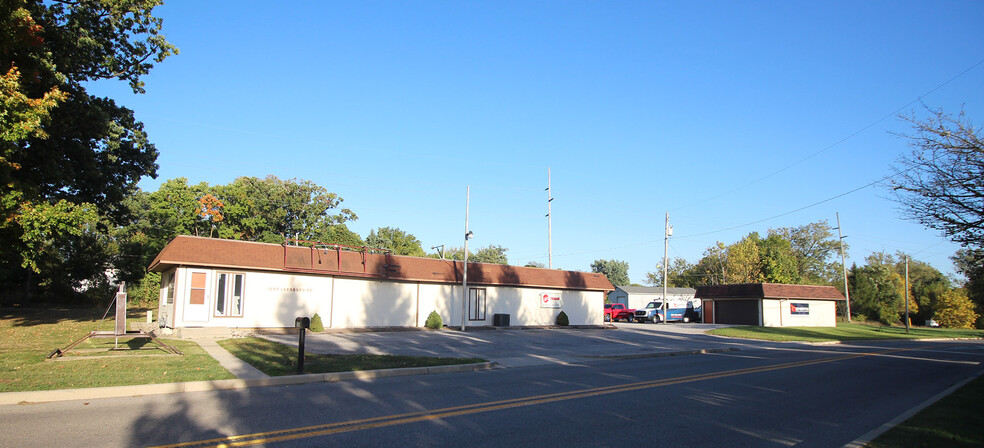 1200 Leesburg Rd, Fort Wayne, IN for rent - Primary Photo - Image 1 of 7