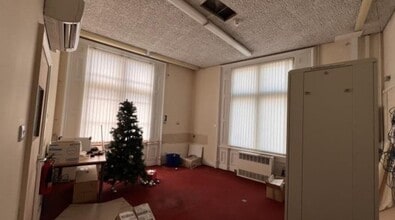 1 Market Pl, Barnard Castle to rent Interior Photo- Image 2 of 4