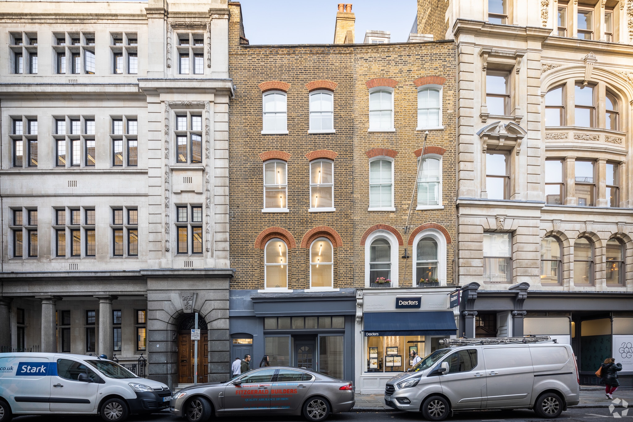 23-23A Great Queen St, London for sale Primary Photo- Image 1 of 1