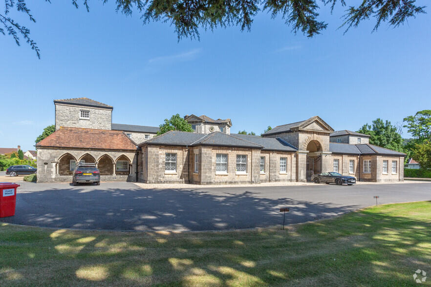 Old Weston Rd, Flax Bourton for rent - Primary Photo - Image 1 of 8