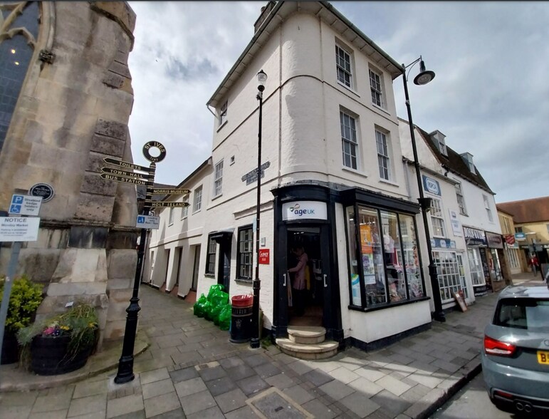 Free Church Passage, St Ives for sale - Building Photo - Image 1 of 1