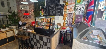 17A Lower Marsh, London to rent Interior Photo- Image 2 of 6