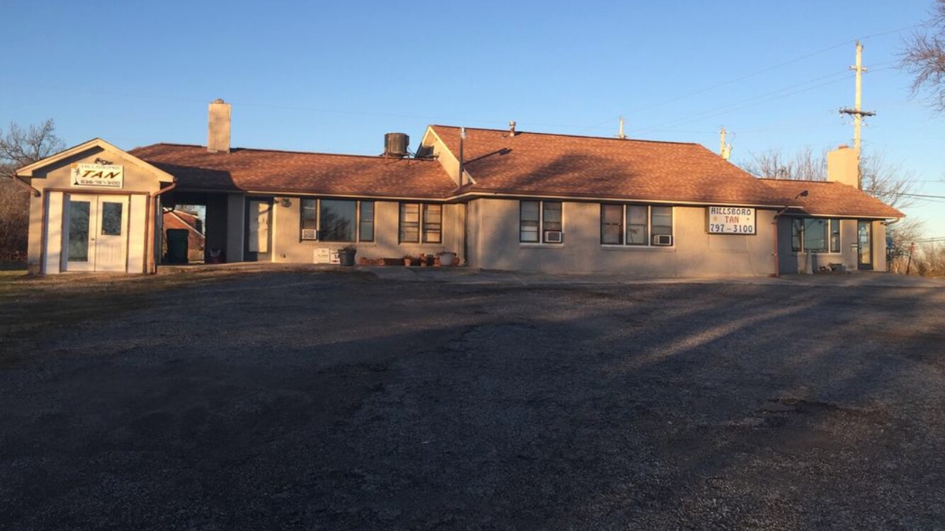 1 Leon Hall Pky, Hillsboro, MO for sale Building Photo- Image 1 of 1