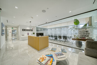 1200 Brickell Ave, Miami, FL for rent Interior Photo- Image 1 of 48