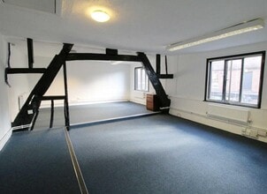 Mill St, Wantage to rent Interior Photo- Image 2 of 8