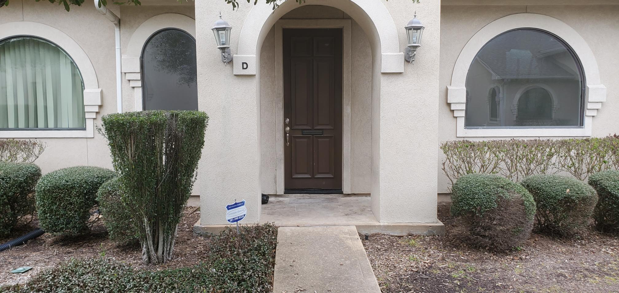 12820 Willow Centre Dr, Houston, TX for rent Building Photo- Image 1 of 1