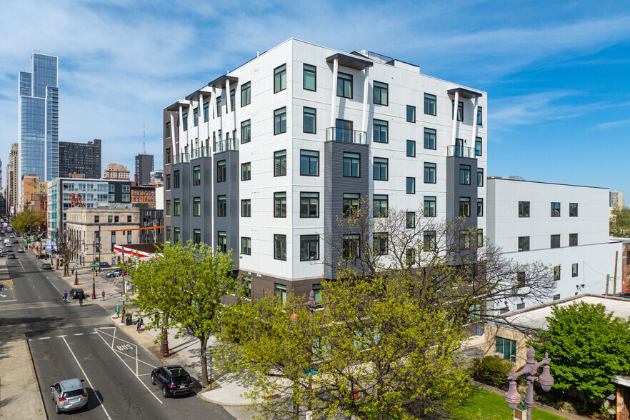 701 S Broad St, Philadelphia, PA for rent - Primary Photo - Image 1 of 7