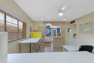 3428 N 15th Ave, Phoenix, AZ for rent Interior Photo- Image 1 of 11