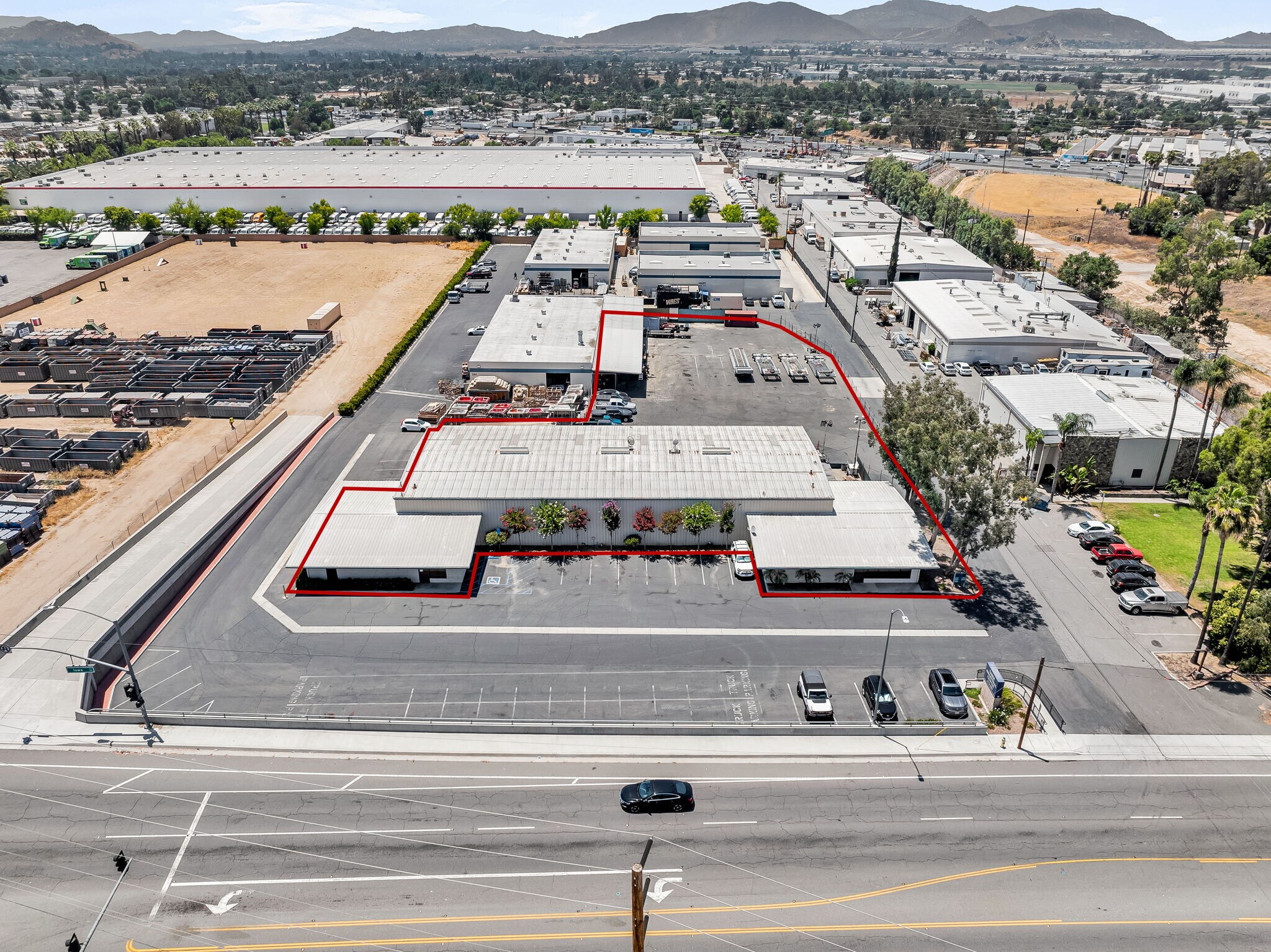 575-585 Iowa Ave, Riverside, CA to rent Building Photo- Image 1 of 10