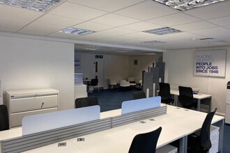 20-22 Frenchgate, Doncaster to rent Interior Photo- Image 2 of 6